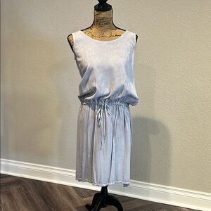 Light Gray Sleeveless Dress